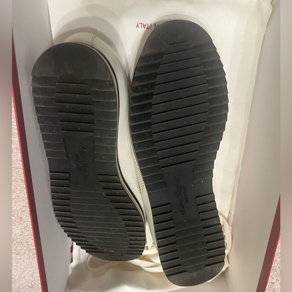 💯Authentic Salvatore Ferragamo Spring Sneaker - Picture 6 of 8